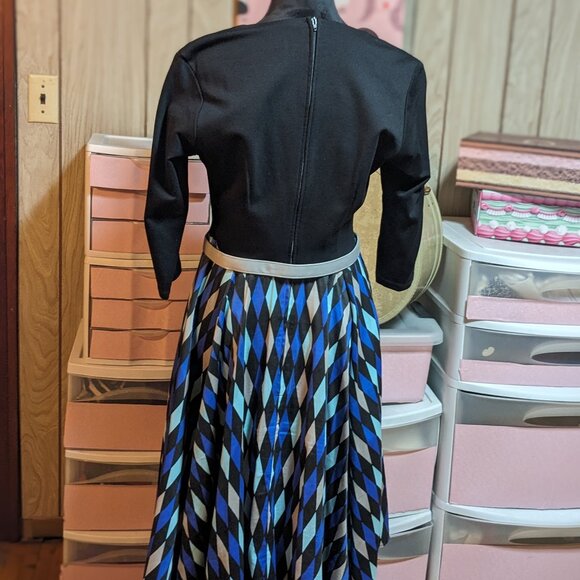 Pin Up Girl Harlquinn Ravenclaw Hoisr Black and Blue Dress - Picture 4 of 8